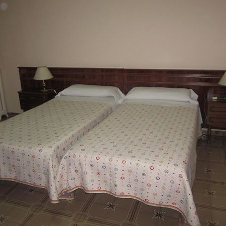 Hostal Splendid - Gran Via Мадрид Экстерьер фото
