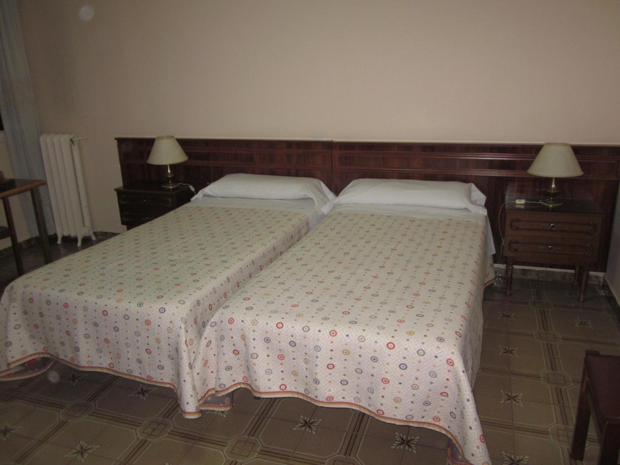 Hostal Splendid - Gran Via Мадрид Экстерьер фото