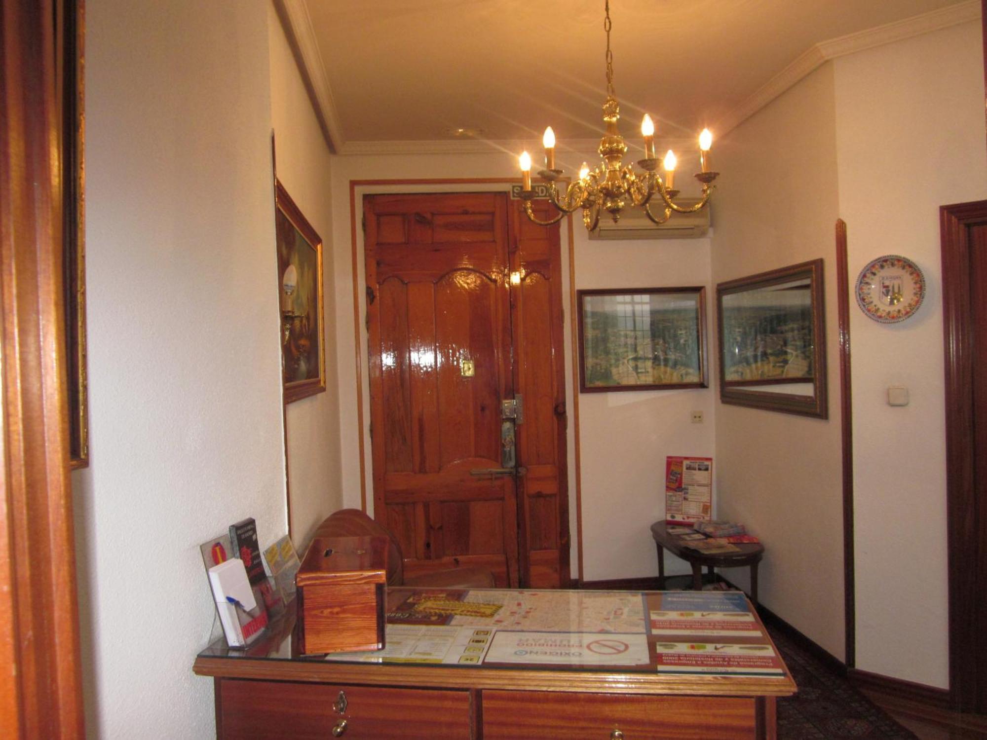 Hostal Splendid - Gran Via Мадрид Экстерьер фото