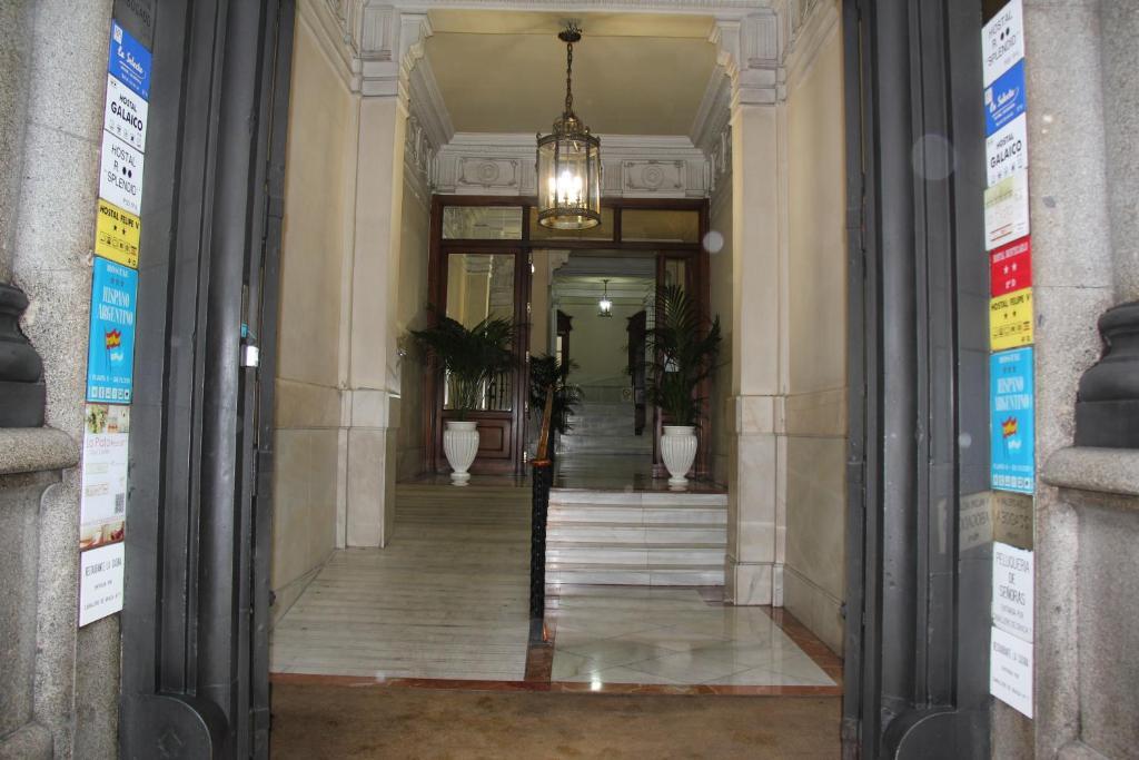 Hostal Splendid - Gran Via Мадрид Экстерьер фото